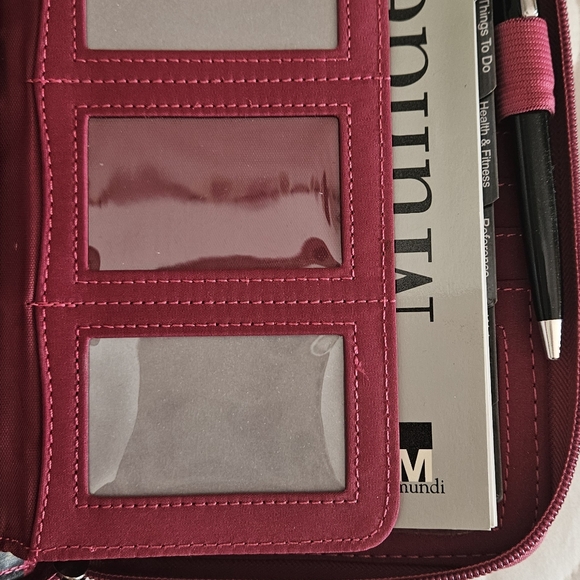 New Mundi Daily Organizer/Wallet - Picture 2 of 7